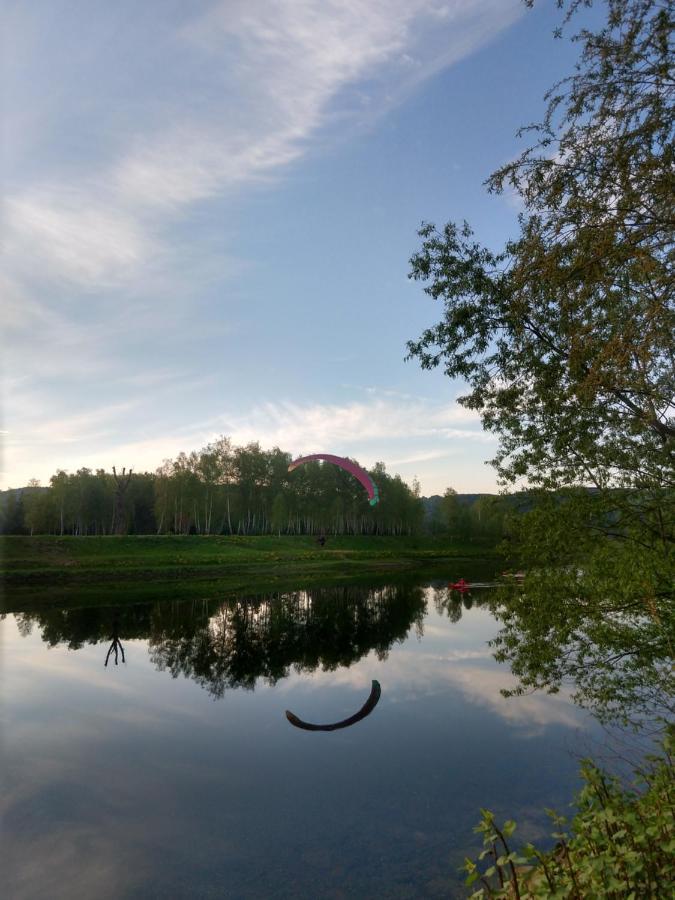 Pokoje Roznow Hotell Eksteriør bilde