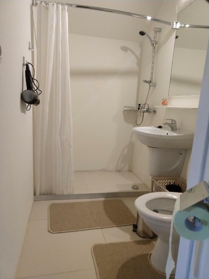 Pokoje Roznow Hotell Eksteriør bilde